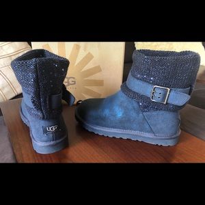 SOLD Cambridge metallic ugg boots size 9